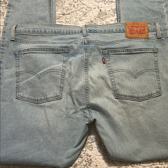 Levi's Blue Straight Jeans Classic Fit - Picture 5 of 7